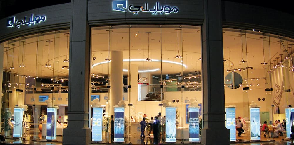 Buying SIM card in Riyadh city - Operators Store